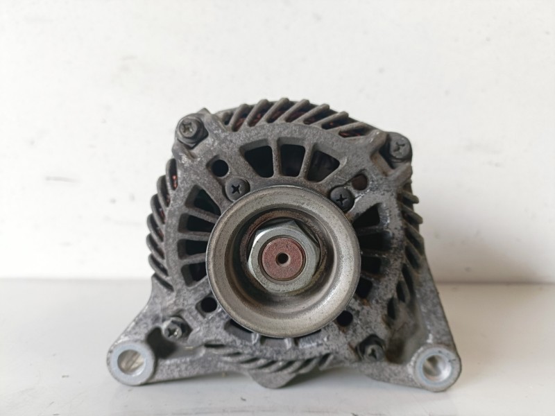 Recambio de alternador para citroen c3 hfv referencia OEM IAM 9666030280  