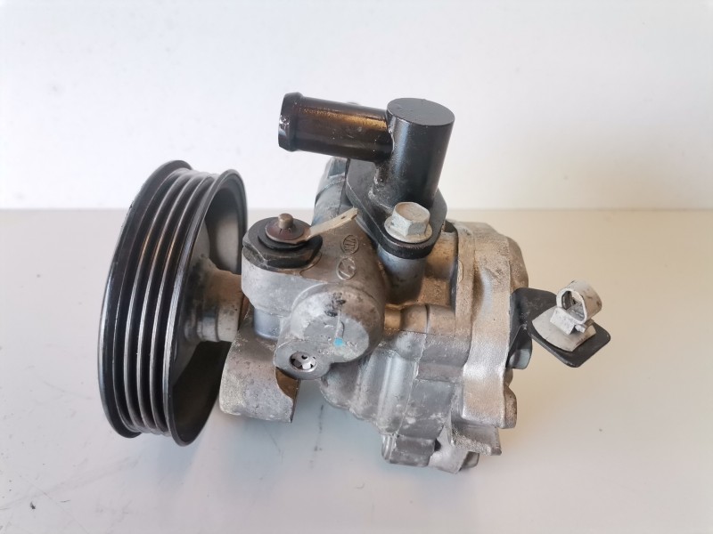Recambio de bomba direccion para kia picanto (sa) g4hc referencia OEM IAM 5710007000  