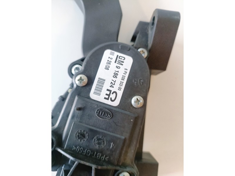 Recambio de potenciometro pedal para opel vectra c berlina z19dt referencia OEM IAM 9186724  