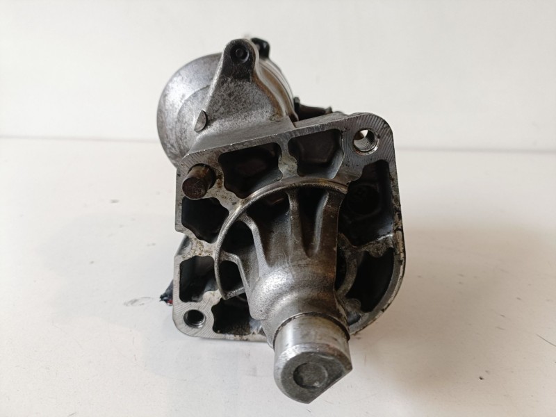 Recambio de motor arranque para chrysler voyager (rg) gr03.3l referencia OEM IAM 04686045AC  