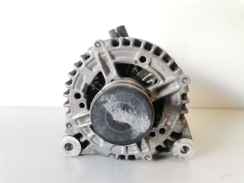 Recambio de alternador para ford mondeo berlina (ca2) qxba referencia OEM IAM 6G9N10300ADB/0121615021  