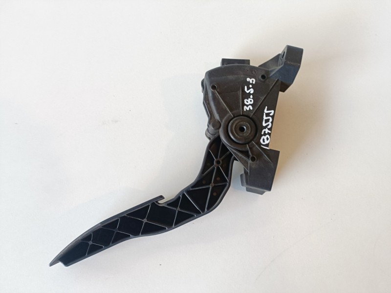Recambio de potenciometro pedal para opel vectra c berlina z19dt referencia OEM IAM 9186724  