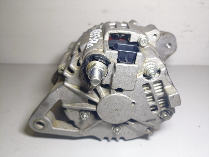 Recambio de alternador para nissan navara pickup (d40m) td25 referencia OEM IAM 113383  