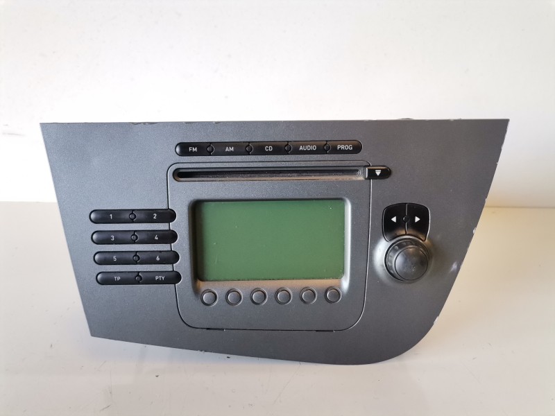 Recambio de sistema audio / radio cd para seat leon (1p1) bkd referencia OEM IAM   
