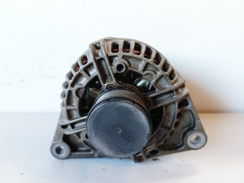 Recambio de alternador para iveco daily furgón f1ce0481a referencia OEM IAM 504057813/0124525064  