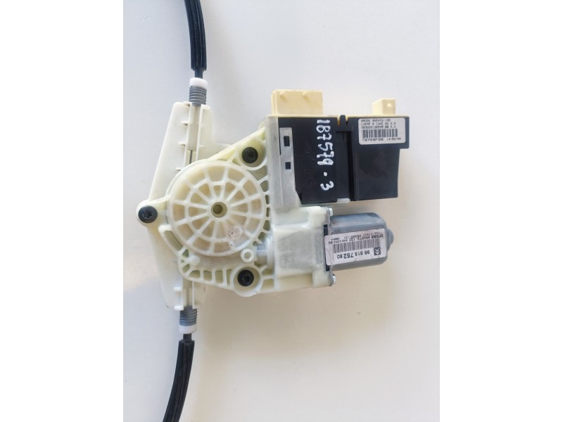 Recambio de elevalunas delantero izquierdo para citroen c4 berlina 9hz referencia OEM IAM 965493100  