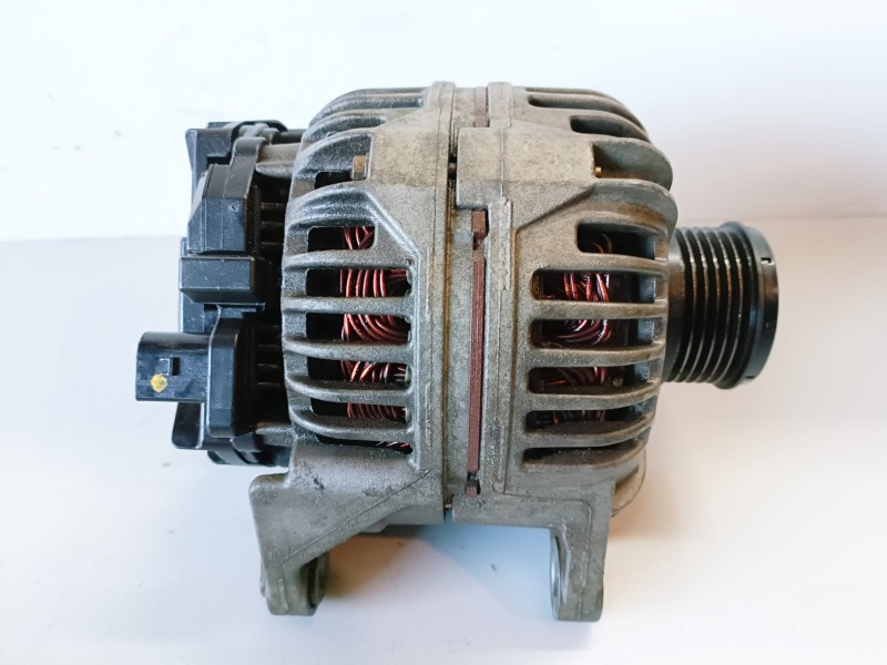Recambio de alternador para iveco daily furgón f1ce0481a referencia OEM IAM 504057813/0124525064  
