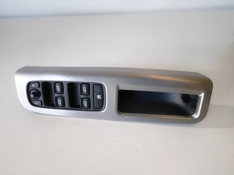 Recambio de mando elevalunas delantero izquierdo para volvo v50 familiar d4204t referencia OEM IAM   