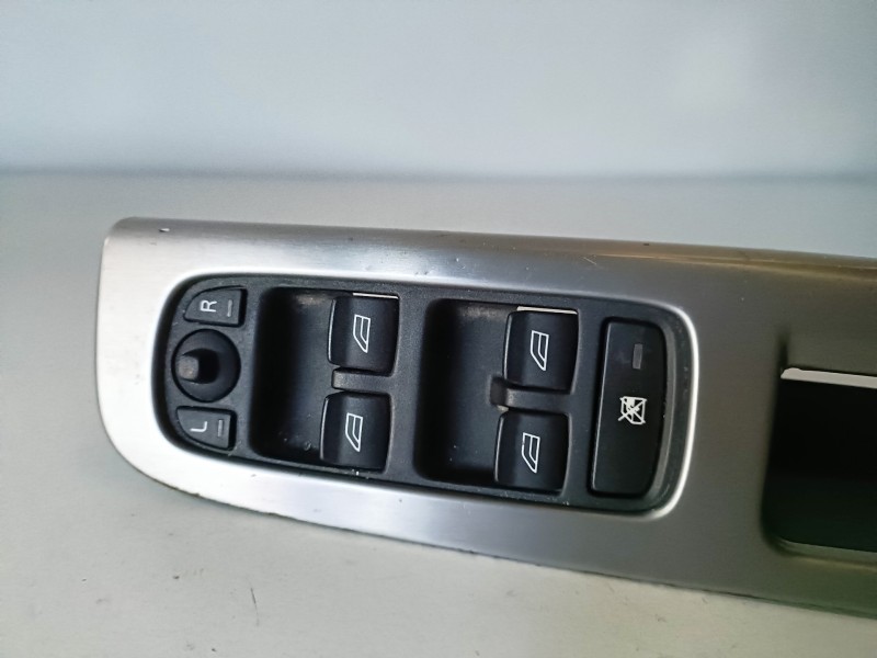 Recambio de mando elevalunas delantero izquierdo para volvo v50 familiar d4204t referencia OEM IAM   