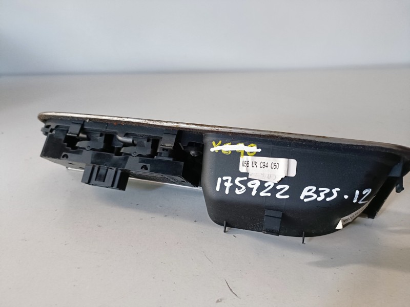Recambio de mando elevalunas delantero izquierdo para volvo v50 familiar d4204t referencia OEM IAM   
