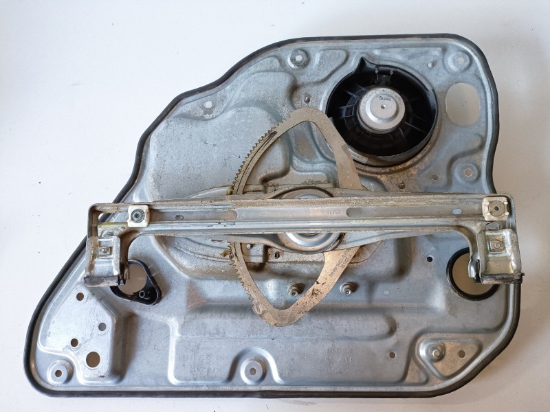 Recambio de elevalunas trasero izquierdo para volvo v50 familiar d4204t referencia OEM IAM 30724755  