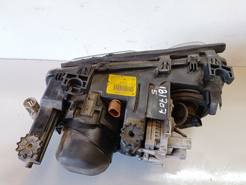 Recambio de faro izquierdo para bmw serie 3 compacto (e46) 204d4 referencia OEM IAM 0301187271  