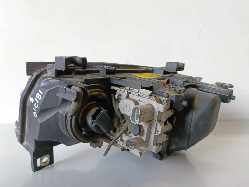 Recambio de faro derecho para bmw serie 3 compacto (e46) 204d4 referencia OEM IAM 0301187272  