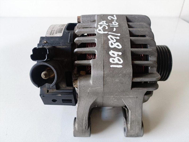 Recambio de alternador para peugeot 206 kfx referencia OEM IAM 9641398480  