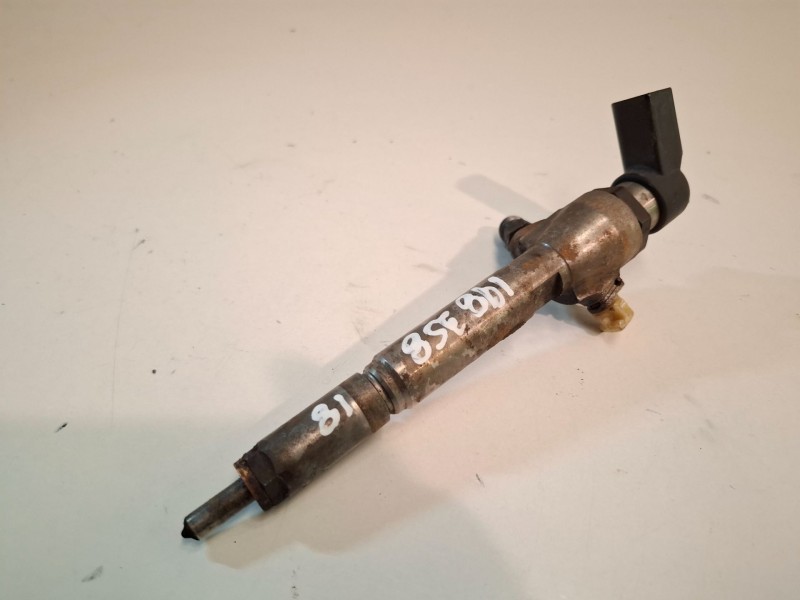 Recambio de inyector para renault kangoo ii (f/kw0) k9k804 referencia OEM IAM 8200842205  