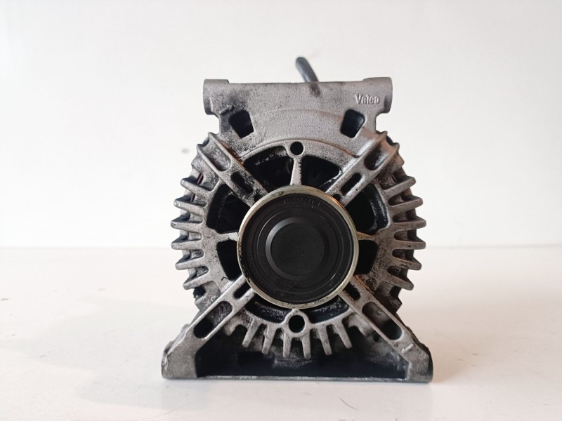 Recambio de alternador para mercedes-benz clase a (bm 169) 640941 referencia OEM IAM TG15C121  