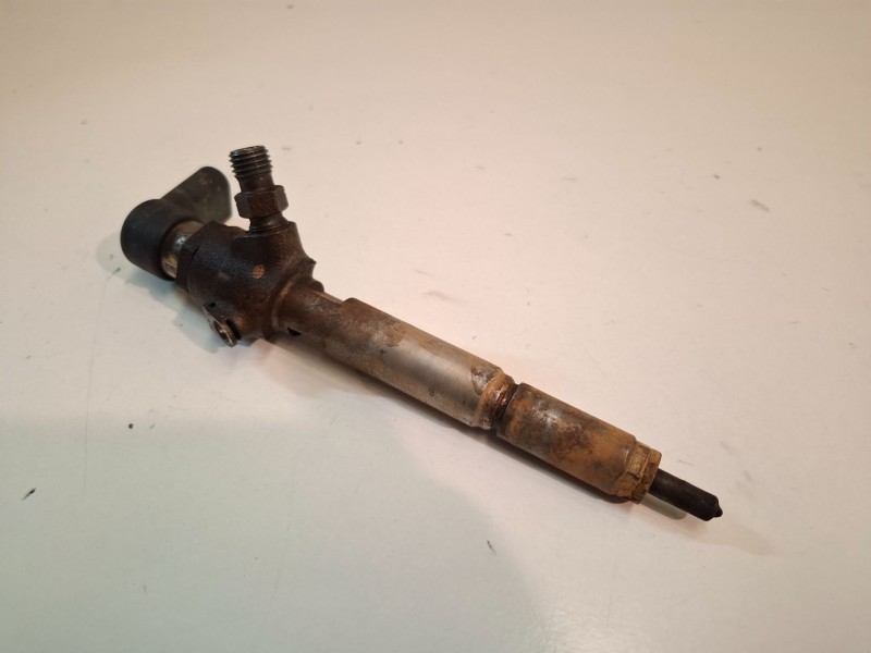 Recambio de inyector para renault kangoo ii (f/kw0) k9k804 referencia OEM IAM 8200842205  
