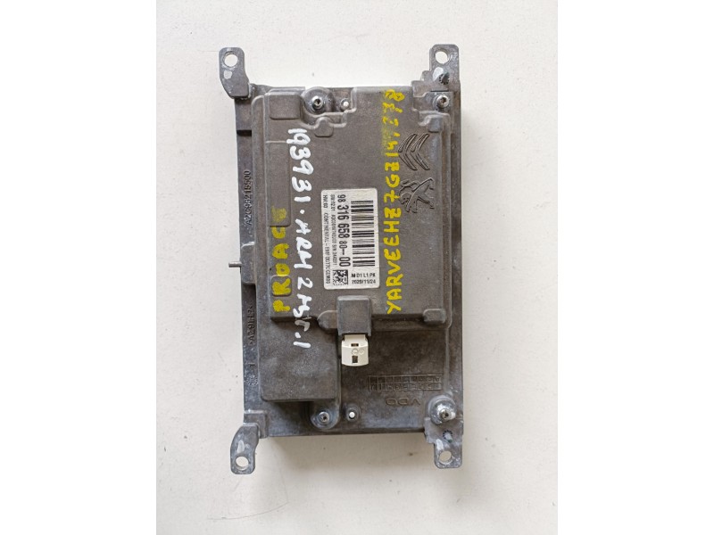 Recambio de pantalla multifuncion para toyota proace verso ah01 referencia OEM IAM 9831665880  