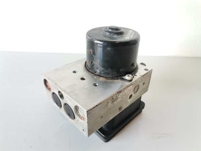 Recambio de abs para land rover freelander (ln) 204d3 referencia OEM IAM SRB500240A0066/10092508543  