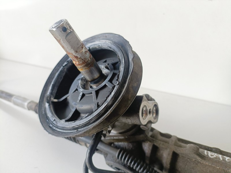 Recambio de cremallera direccion para citroen c4 coupe nfu referencia OEM IAM 20389111  