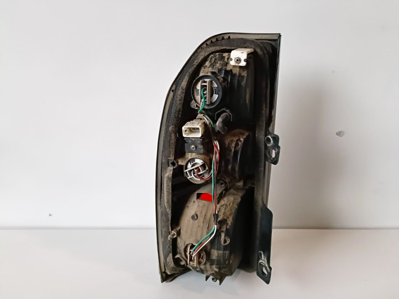 Recambio de piloto trasero derecho para toyota land cruiser (j9) 1kzte referencia OEM IAM   