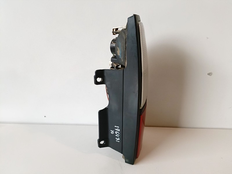 Recambio de piloto trasero derecho para toyota land cruiser (j9) 1kzte referencia OEM IAM   
