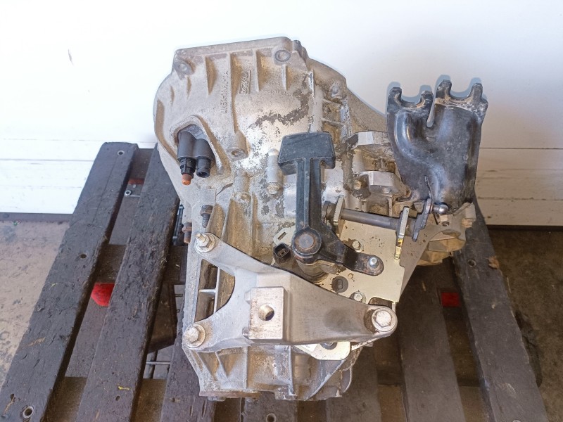 Recambio de caja cambios para ford focus sportbreak (cb4) kkda referencia OEM IAM 6M5R7002ZB  