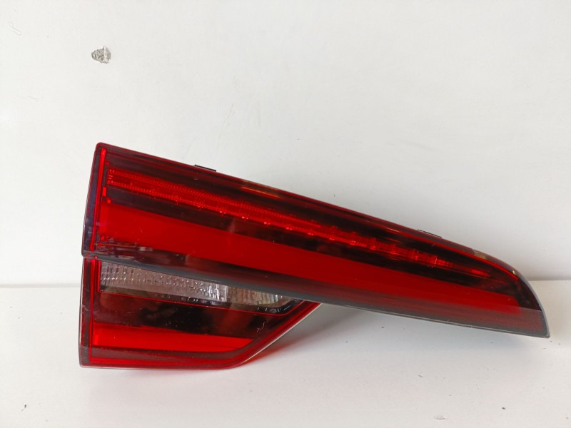 Recambio de piloto trasero izquierdo para audi a4 avant (8w5) deu referencia OEM IAM 8W9945093D  