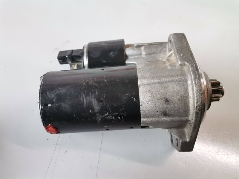 Recambio de motor arranque para seat leon (1m1) bcb referencia OEM IAM 0001121006  