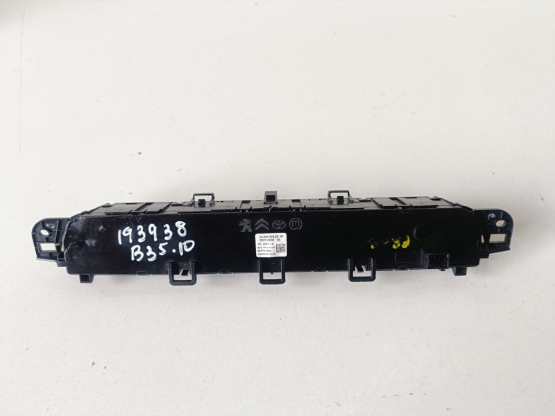 Recambio de mando climatizador para toyota proace verso ah01 referencia OEM IAM 98340478ZD  