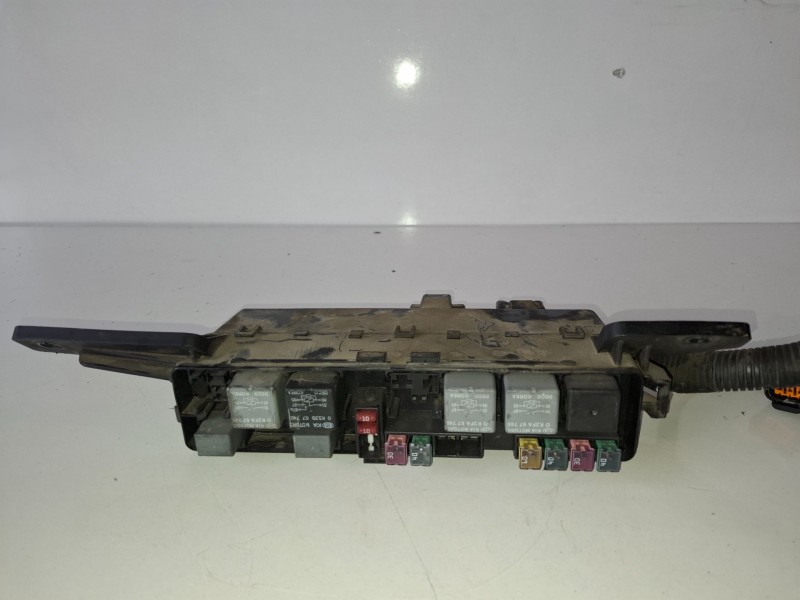 Recambio de caja reles / fusibles para kia carnival j3 referencia OEM IAM   