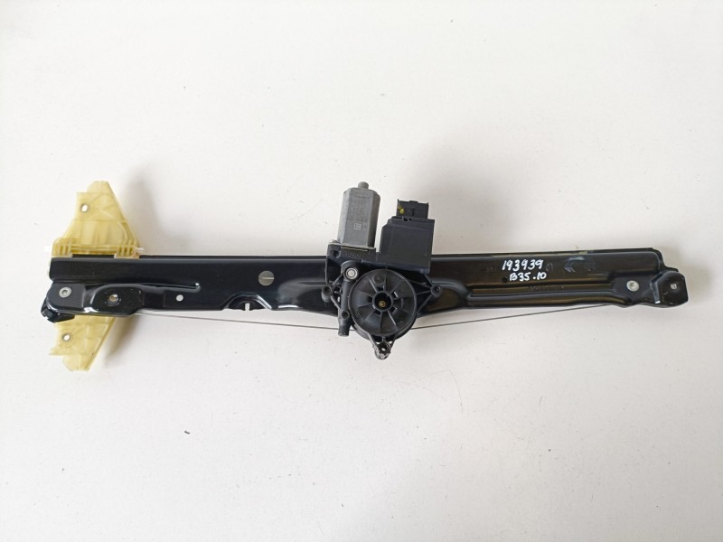 Recambio de elevalunas delantero derecho para toyota proace verso ah01 referencia OEM IAM 9829503580  