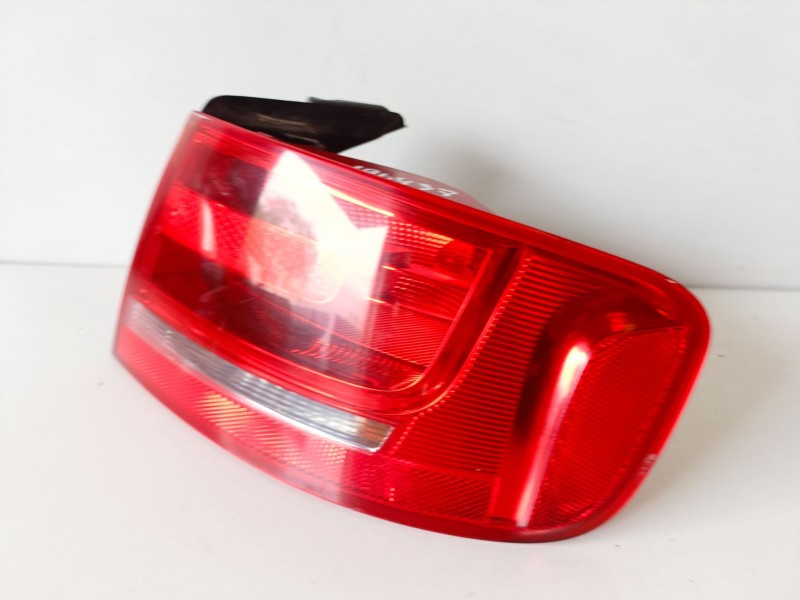 Recambio de piloto trasero derecho para audi a4 berlina (8k2) caga referencia OEM IAM 8K5945096D  