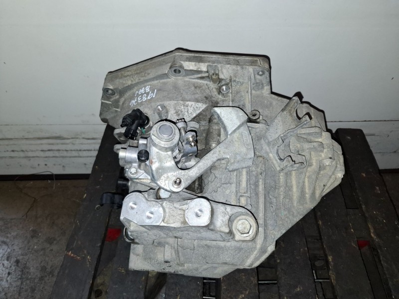Recambio de caja cambios para opel astra j berlina 5p a20dth referencia OEM IAM MYJ  