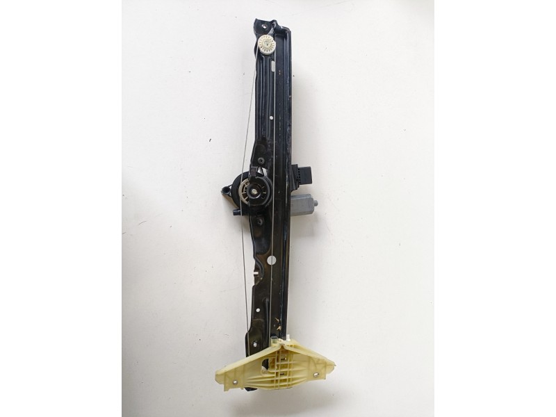 Recambio de elevalunas delantero derecho para toyota proace verso ah01 referencia OEM IAM 9829503580  