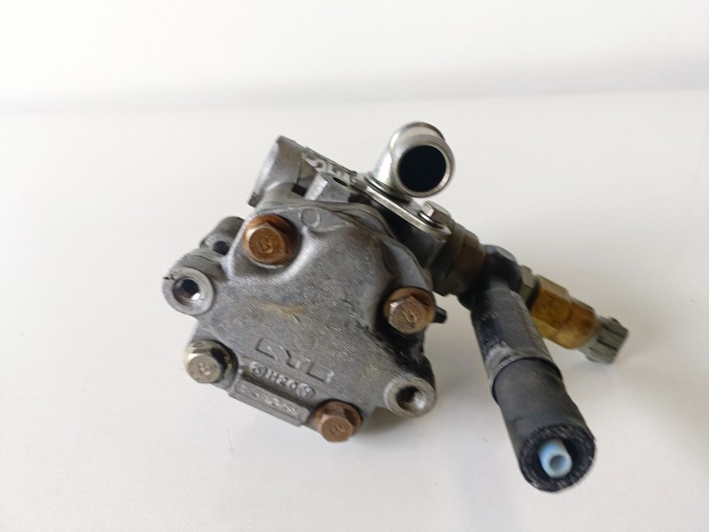 Recambio de bomba direccion para audi a3 (8l) agn referencia OEM IAM 1J0422154B  