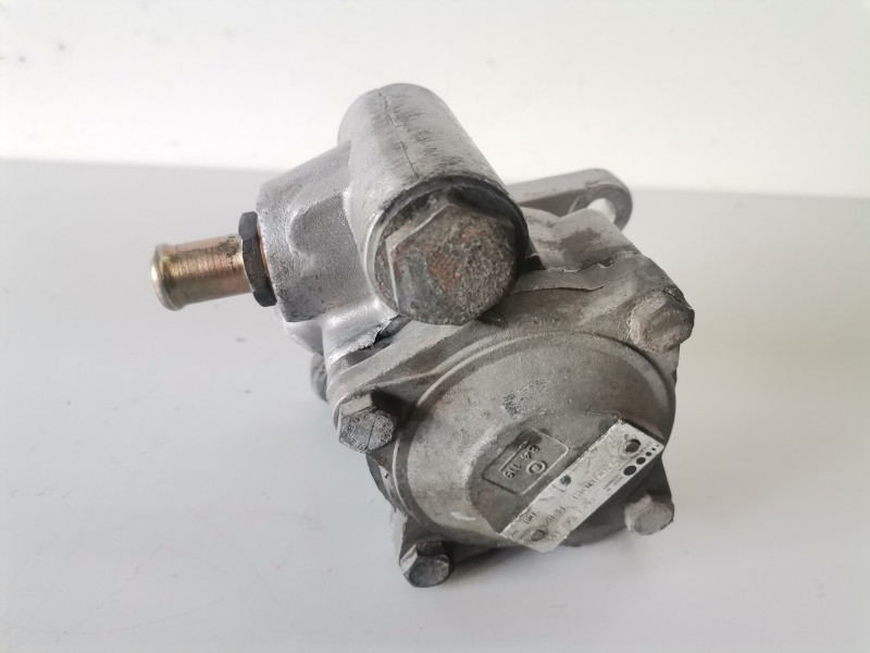 Recambio de bomba direccion para peugeot boxer (290/330) furgón bat.2850mm (2002) 814043s referencia OEM IAM 7683955114  