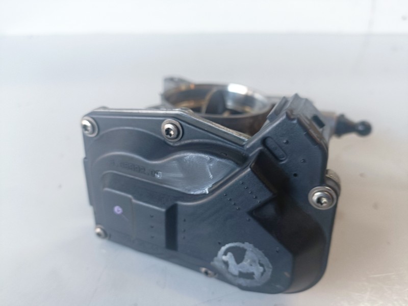Recambio de caja mariposa para opel insignia berlina a20dth referencia OEM IAM 55564164  