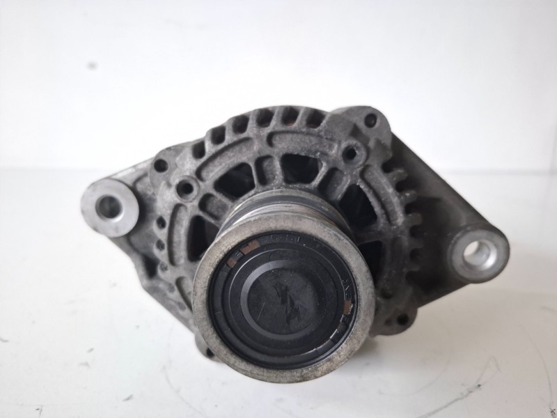 Recambio de alternador para opel astra j berlina 5p a20dth referencia OEM IAM 13502583  