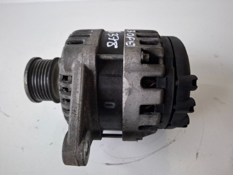 Recambio de alternador para opel astra j berlina 5p a20dth referencia OEM IAM 13502583  