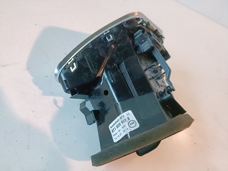 Recambio de aireador derecho para audi a4 berlina (8k2) caga referencia OEM IAM 8T1820902B  
