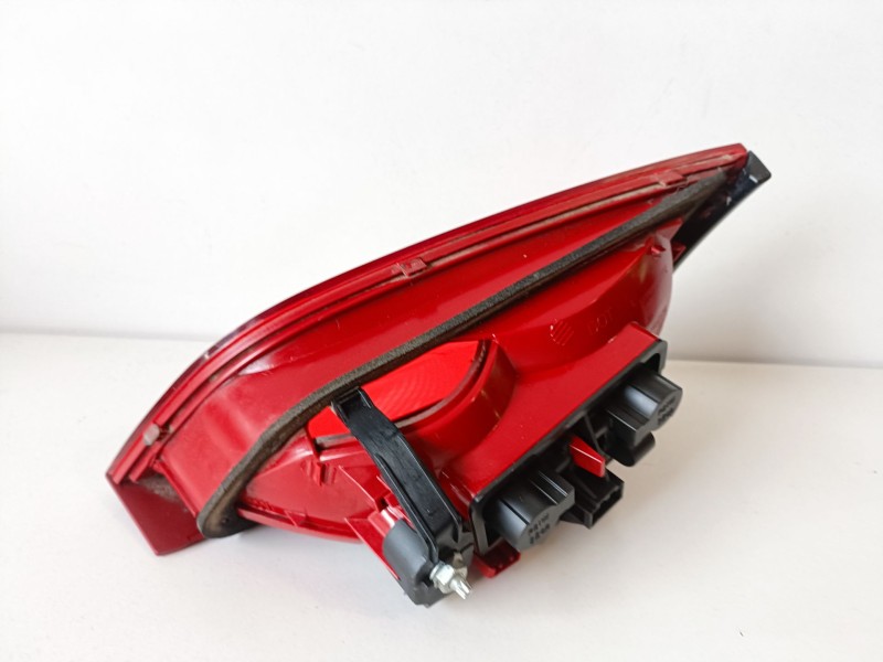 Recambio de piloto trasero izquierdo para audi a4 berlina (8k2) caga referencia OEM IAM 8K5945093  