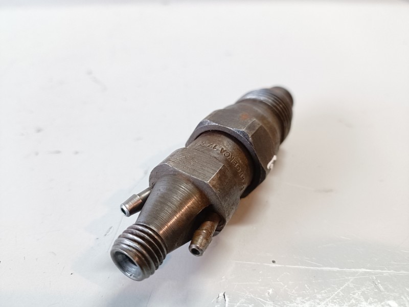Recambio de inyector para nissan terrano ii (r20) td27 referencia OEM IAM   