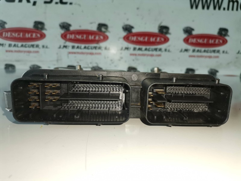 Recambio de centralita motor uce para opel astra j berlina 5p a17dtc referencia OEM IAM 55588354  