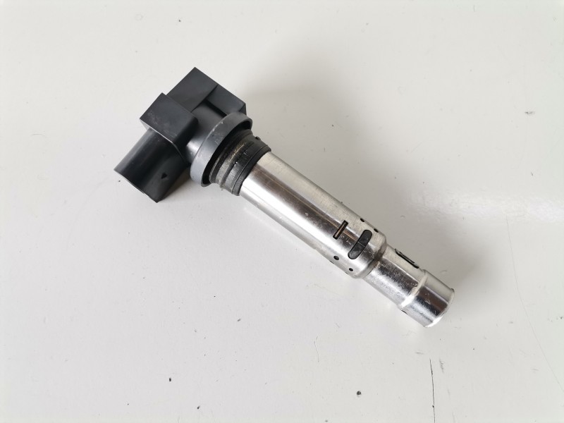Recambio de bobina encendido para volkswagen polo iv (9n1) azq referencia OEM IAM 036905715F  