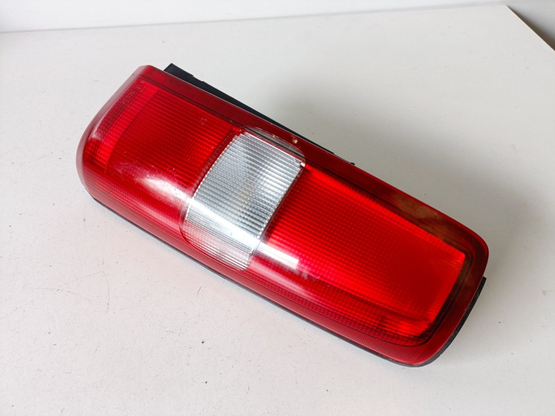 Recambio de piloto trasero izquierdo para suzuki jimny (sn/fj) g13bb referencia OEM IAM 3625082A30  