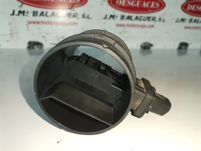 Recambio de caudalimetro para opel astra j berlina 5p a17dtc referencia OEM IAM 0281002940/55561912  