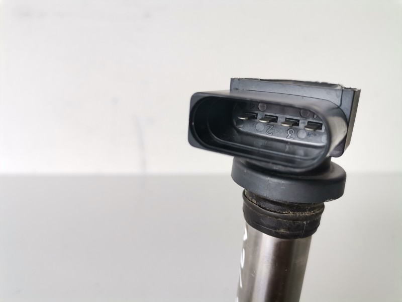 Recambio de bobina encendido para volkswagen polo iv (9n1) azq referencia OEM IAM 036905715F  