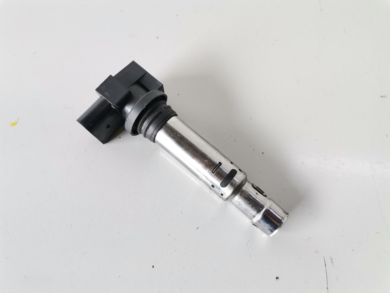 Recambio de bobina encendido para volkswagen polo iv (9n1) azq referencia OEM IAM 036905715F  