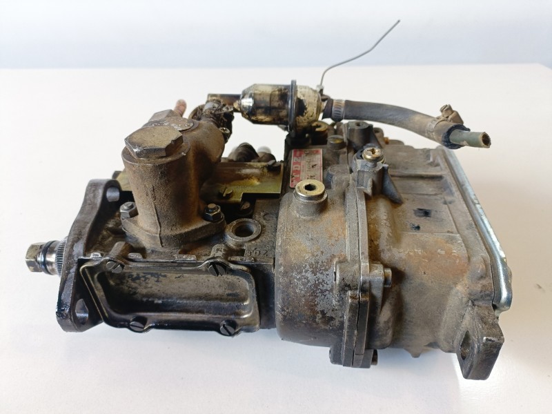Recambio de bomba inyeccion para mercedes-benz mb 100 d camión (631)(1987) 616963 referencia OEM IAM 4M55B1041  